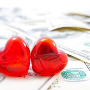 Dinero y amor: ¿El agua y aceite de las relaciones de pareja? Pareja y familia