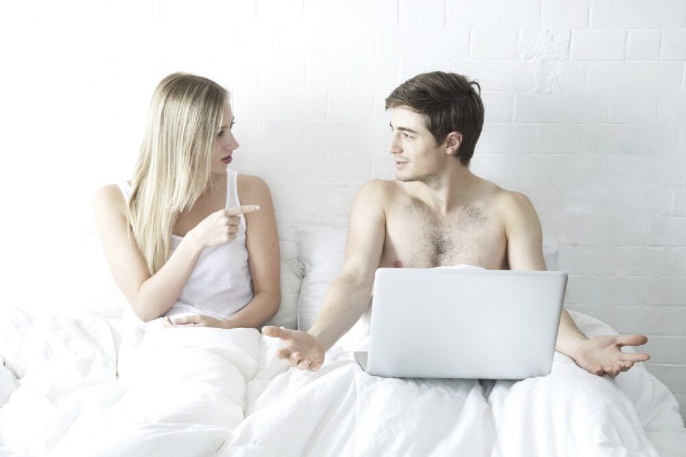 Siete aspectos a considerar para que las redes sociales no destruyan tu relación de pareja.. Psicologos CDMX